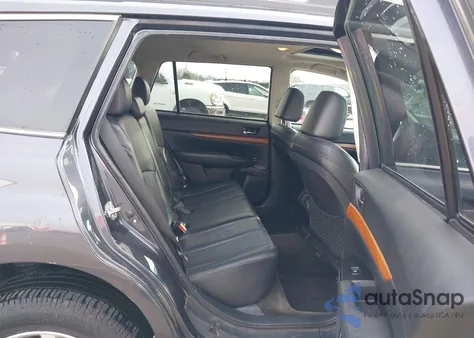 2013 Subaru Outback 2.5I Limited z USA, uszkodzony, nr VIN 4S4BRCPC2D3311445